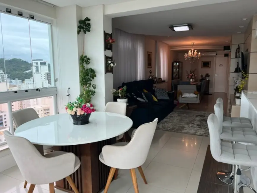 Foto 2 de Apartamento com 3 quartos à venda, 137m2 em Centro, Balneario Camboriu - SC