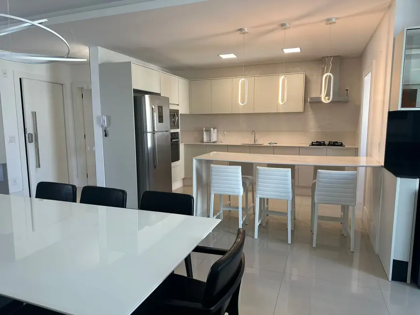 Apartamento com 3 quartos à venda, 137m2 em Centro, Balneario Camboriu - SC - imagem 9 Foto 9 de Apartamento com 3 quartos à venda, 137m2 em Centro, Balneario Camboriu - SC