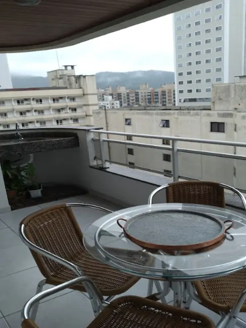 Foto 3 de Apartamento com 2 quartos à venda, 83m2 em Centro, Balneario Camboriu - SC