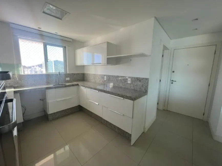 Apartamento com 3 quartos à venda e para alugar, 170m2 em Centro, Balneario Camboriu - SC - imagem 3 Foto 3 de Apartamento com 3 quartos à venda e para alugar, 170m2 em Centro, Balneario Camboriu - SC
