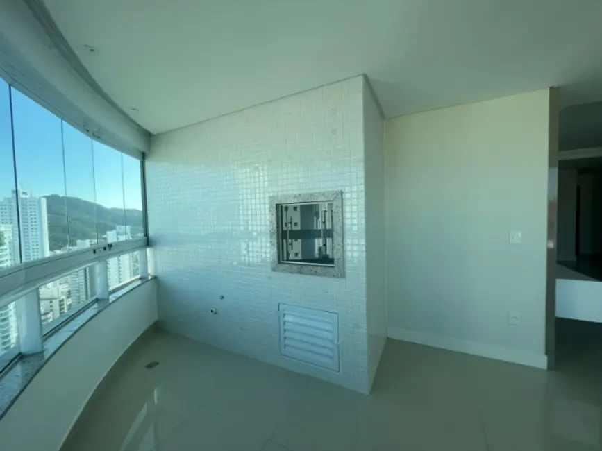 Apartamento com 3 quartos à venda e para alugar, 170m2 em Centro, Balneario Camboriu - SC - imagem 6 Foto 6 de Apartamento com 3 quartos à venda e para alugar, 170m2 em Centro, Balneario Camboriu - SC