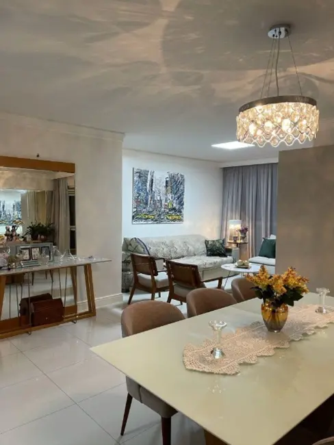 Apartamento com 3 quartos à venda, 140m2 em Centro, Balneario Camboriu - SC - imagem 3 Foto 3 de Apartamento com 3 quartos à venda, 140m2 em Centro, Balneario Camboriu - SC