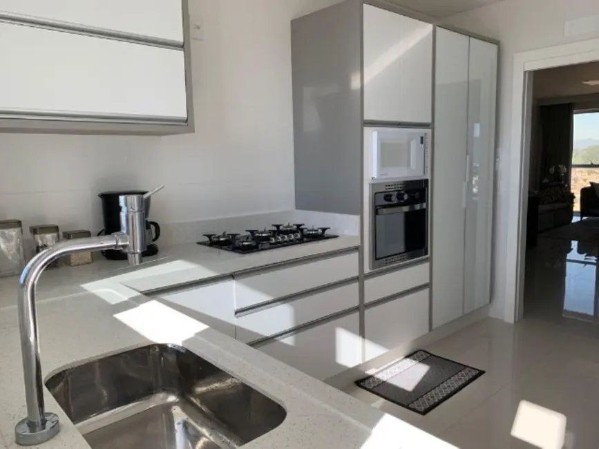 Apartamento com 3 quartos à venda, 140m2 em Centro, Balneario Camboriu - SC - imagem 9 Foto 9 de Apartamento com 3 quartos à venda, 140m2 em Centro, Balneario Camboriu - SC