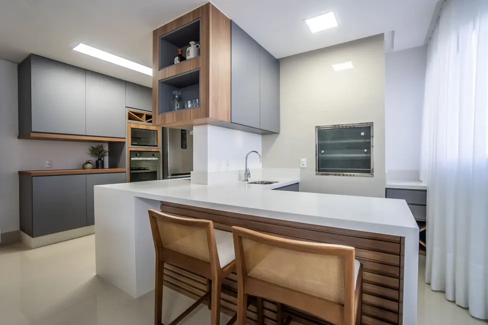 Apartamento com 4 quartos à venda, 150m2 em Centro, Balneario Camboriu - SC - imagem 7 Foto 7 de Apartamento com 4 quartos à venda, 150m2 em Centro, Balneario Camboriu - SC