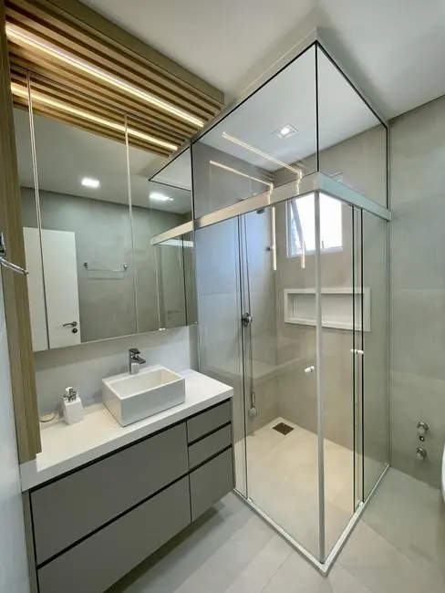 Apartamento com 3 quartos à venda, 132m2 em Centro, Balneario Camboriu - SC - imagem 8 Foto 8 de Apartamento com 3 quartos à venda, 132m2 em Centro, Balneario Camboriu - SC