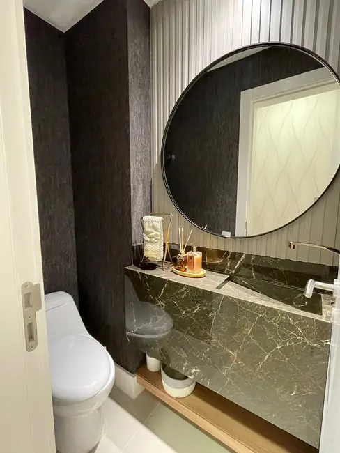 Apartamento com 3 quartos à venda, 132m2 em Centro, Balneario Camboriu - SC - imagem 9 Foto 9 de Apartamento com 3 quartos à venda, 132m2 em Centro, Balneario Camboriu - SC