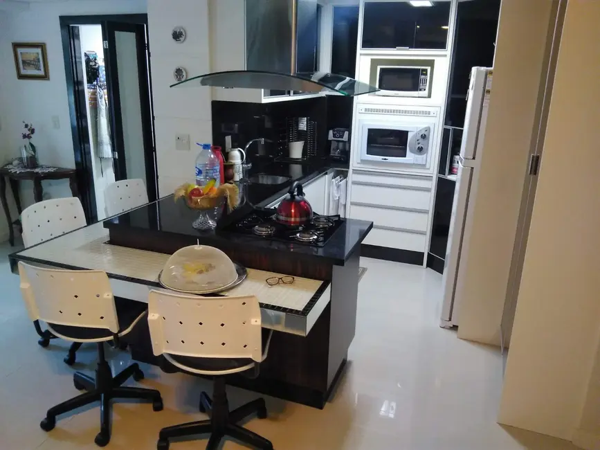 Foto 7 de Apartamento com 2 quartos à venda e para alugar, 100m2 em Pioneiros, Balneario Camboriu - SC