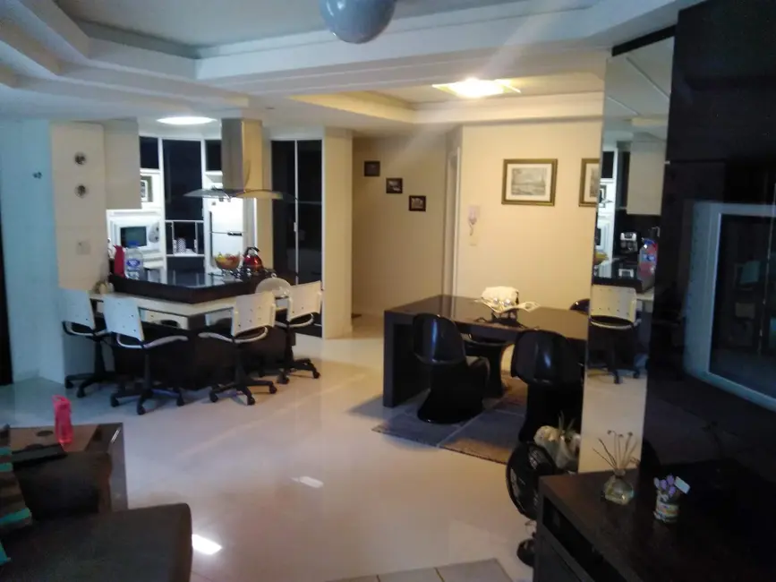 Foto 5 de Apartamento com 2 quartos à venda e para alugar, 100m2 em Pioneiros, Balneario Camboriu - SC