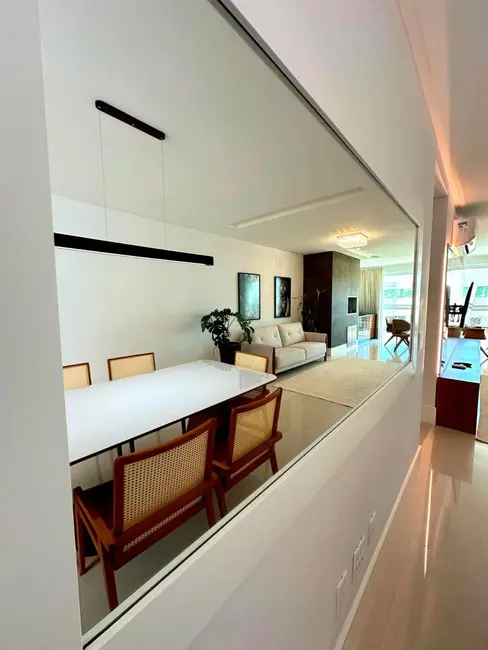 Apartamento com 3 quartos à venda e para alugar, 210m2 em Itajai - SC - imagem 8 Foto 8 de Apartamento com 3 quartos à venda e para alugar, 210m2 em Itajai - SC