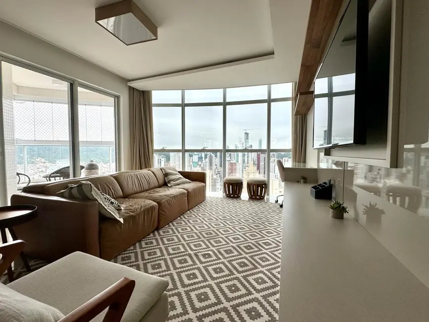 Apartamento com 3 quartos à venda, 128m2 em Centro, Balneario Camboriu - SC - imagem 1 Foto 1 de Apartamento com 3 quartos à venda, 128m2 em Centro, Balneario Camboriu - SC