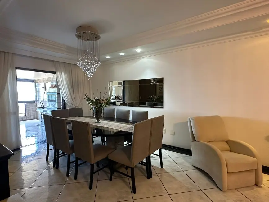 Apartamento com 3 quartos à venda, 230m2 em Centro, Balneario Camboriu - SC - imagem 5 Foto 5 de Apartamento com 3 quartos à venda, 230m2 em Centro, Balneario Camboriu - SC