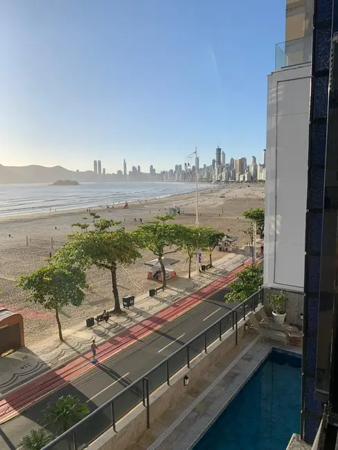 Foto 3 de Apartamento com 3 quartos à venda, 230m2 em Centro, Balneario Camboriu - SC