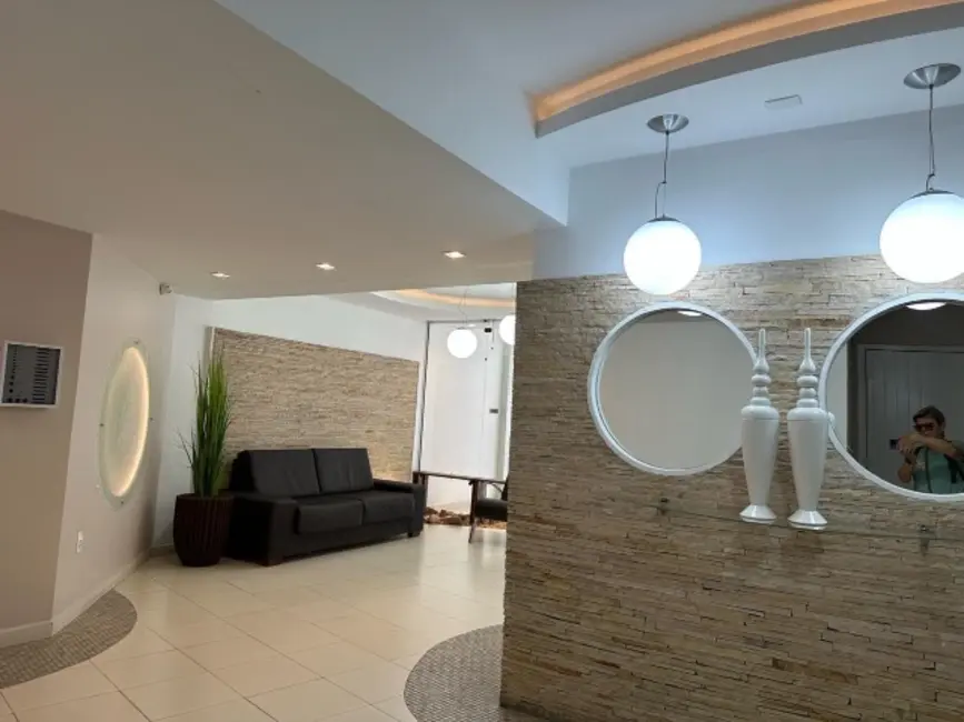 Foto 1 de Apartamento com 2 quartos à venda, 80m2 em Centro, Balneario Camboriu - SC