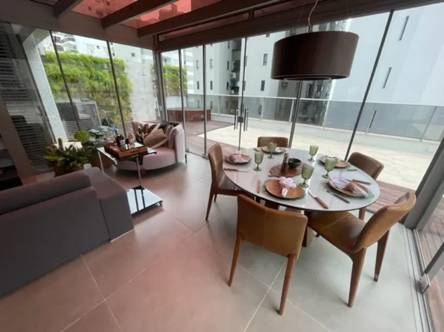 Foto 2 de Apartamento com 3 quartos à venda, 400m2 em Centro, Balneario Camboriu - SC