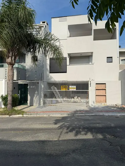 Foto 1 de Casa com 3 quartos à venda, 200m2 em Praia dos Amores, Balneario Camboriu - SC