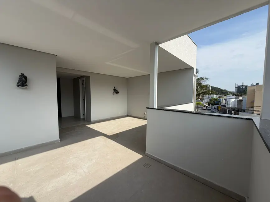 Foto 5 de Casa com 3 quartos à venda, 200m2 em Praia dos Amores, Balneario Camboriu - SC