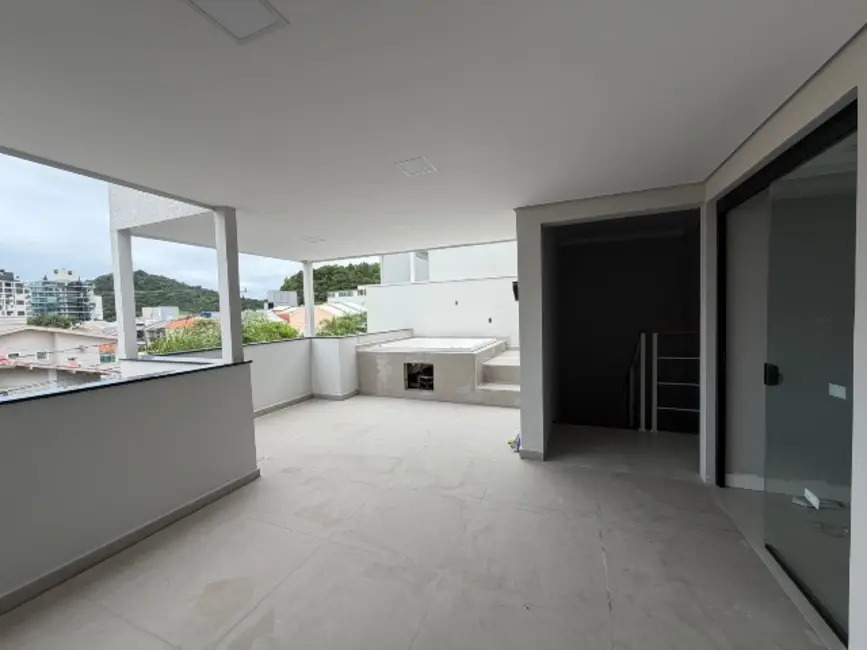 Foto 8 de Casa com 3 quartos à venda e para alugar, 200m2 em Praia dos Amores, Balneario Camboriu - SC