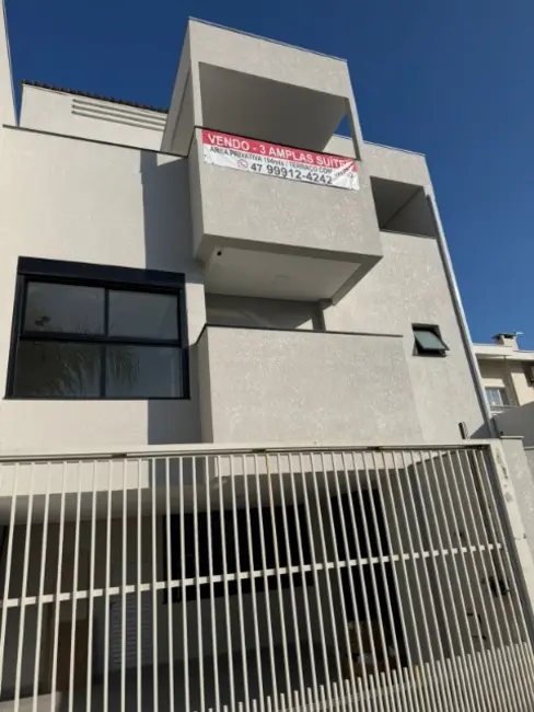 Foto 2 de Casa com 3 quartos à venda e para alugar, 200m2 em Praia dos Amores, Balneario Camboriu - SC