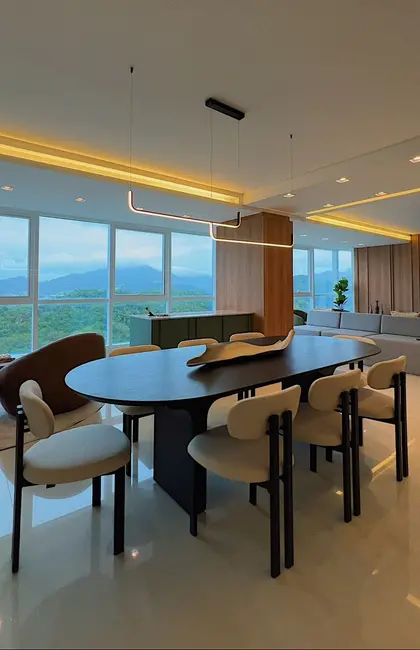 Apartamento com 3 quartos à venda, 186m2 em Centro, Balneario Camboriu - SC - imagem 4 Foto 4 de Apartamento com 3 quartos à venda, 186m2 em Centro, Balneario Camboriu - SC