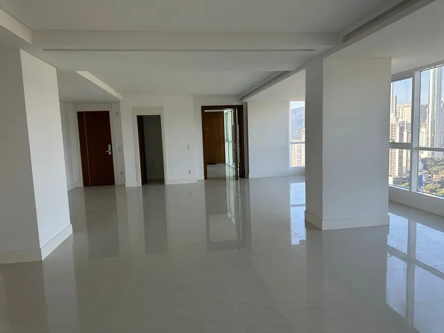Foto 5 de Apartamento com 3 quartos à venda, 186m2 em Centro, Balneario Camboriu - SC