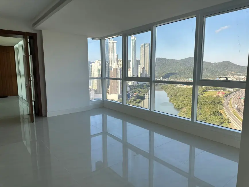 Foto 4 de Apartamento com 3 quartos à venda, 186m2 em Centro, Balneario Camboriu - SC