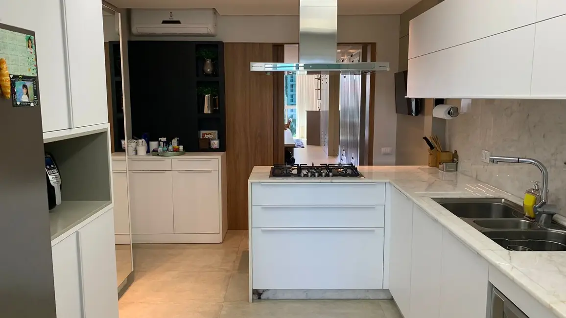 Apartamento com 3 quartos à venda, 190m2 em Itajai - SC - imagem 9 Foto 9 de Apartamento com 3 quartos à venda, 190m2 em Itajai - SC