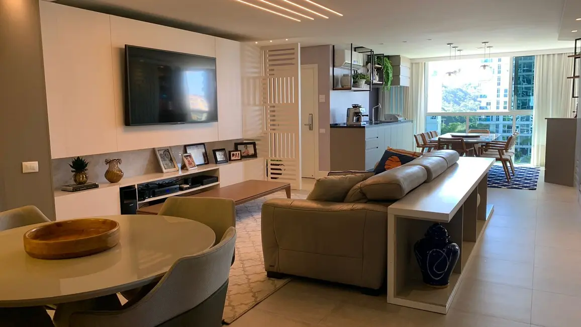 Apartamento com 3 quartos à venda, 190m2 em Itajai - SC - imagem 5 Foto 5 de Apartamento com 3 quartos à venda, 190m2 em Itajai - SC