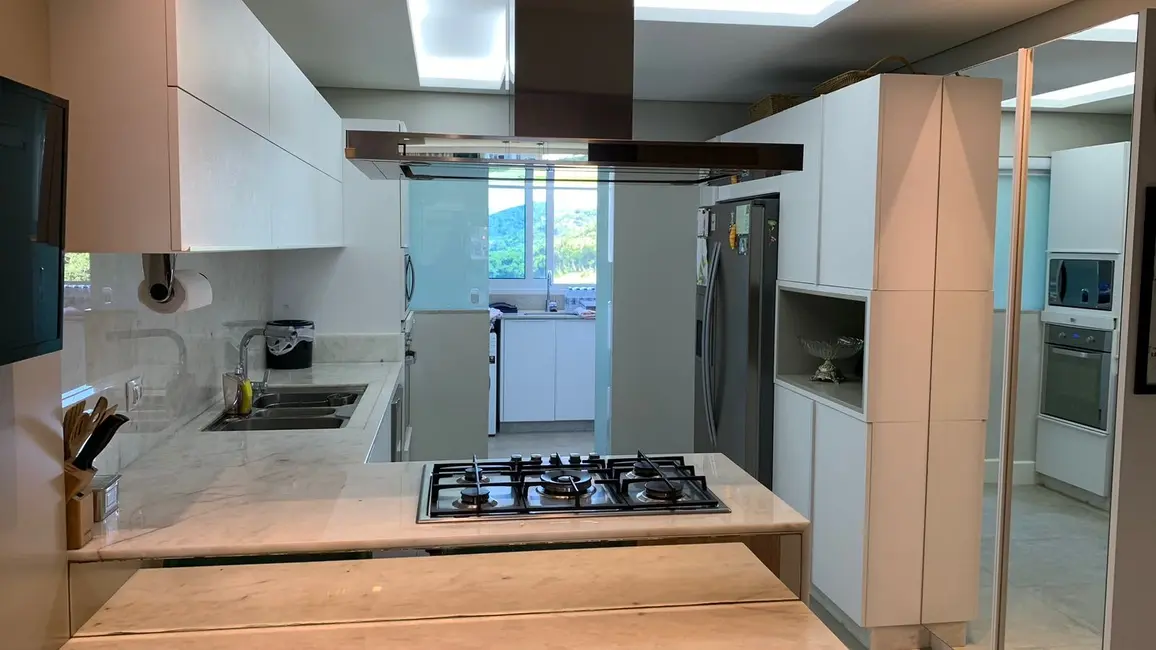 Apartamento com 3 quartos à venda, 190m2 em Itajai - SC - imagem 8 Foto 8 de Apartamento com 3 quartos à venda, 190m2 em Itajai - SC