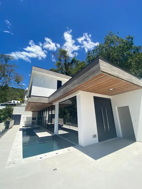 Foto 2 de Casa de Condomínio com 4 quartos à venda, 432m2 em Barra, Balneario Camboriu - SC
