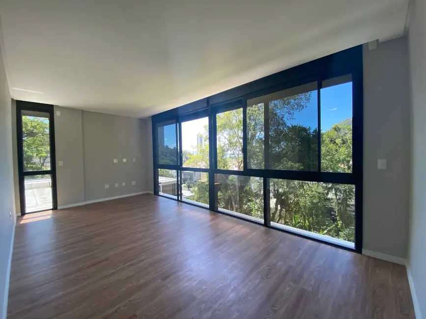 Casa de Condomínio com 4 quartos à venda, 432m2 em Barra, Balneario Camboriu - SC - imagem 9 Foto 9 de Casa de Condomínio com 4 quartos à venda, 432m2 em Barra, Balneario Camboriu - SC