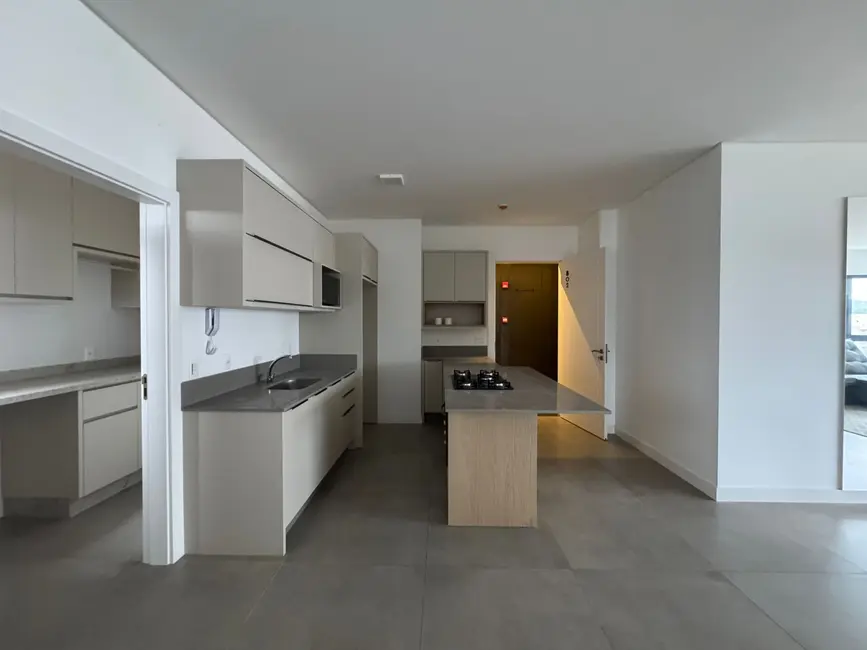 Apartamento com 3 quartos à venda, 136m2 em Centro, Balneario Camboriu - SC - imagem 7 Foto 7 de Apartamento com 3 quartos à venda, 136m2 em Centro, Balneario Camboriu - SC