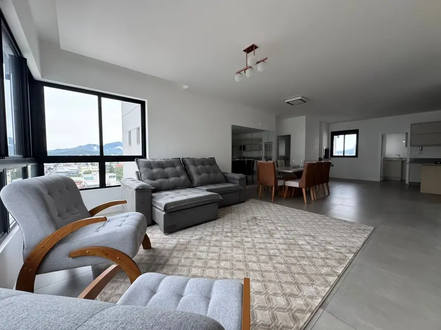 Apartamento com 3 quartos à venda, 136m2 em Centro, Balneario Camboriu - SC - imagem 1 Foto 1 de Apartamento com 3 quartos à venda, 136m2 em Centro, Balneario Camboriu - SC
