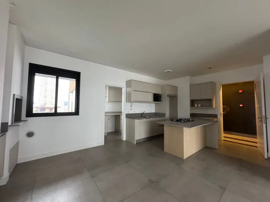 Apartamento com 3 quartos à venda, 136m2 em Centro, Balneario Camboriu - SC - imagem 6 Foto 6 de Apartamento com 3 quartos à venda, 136m2 em Centro, Balneario Camboriu - SC