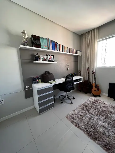 Apartamento com 3 quartos para alugar, 118m2 em Pioneiros, Balneario Camboriu - SC - imagem 9 Foto 9 de Apartamento com 3 quartos para alugar, 118m2 em Pioneiros, Balneario Camboriu - SC