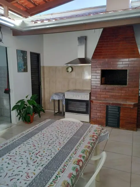 Casa com 6 quartos à venda, 260m2 em Ariribá, Balneario Camboriu - SC - imagem 3 Foto 3 de Casa com 6 quartos à venda, 260m2 em Ariribá, Balneario Camboriu - SC