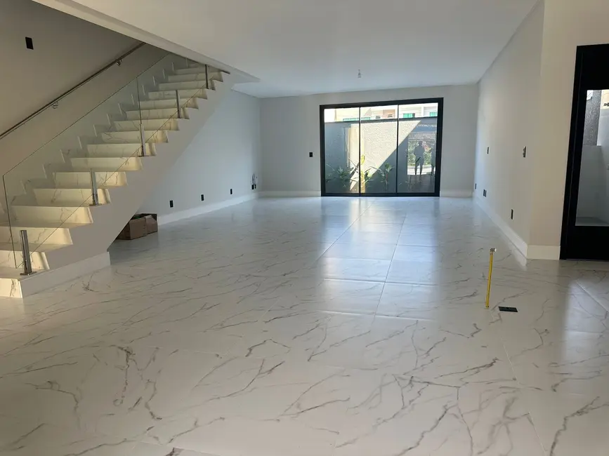 Casa com 4 quartos à venda, 292m2 em Barra, Balneario Camboriu - SC - imagem 7 Foto 7 de Casa com 4 quartos à venda, 292m2 em Barra, Balneario Camboriu - SC