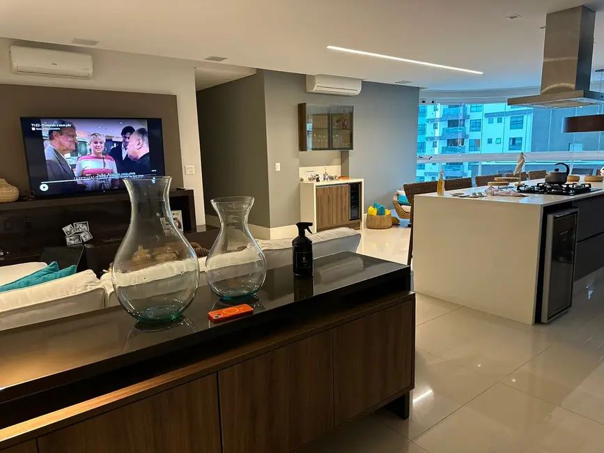 Apartamento com 3 quartos à venda, 285m2 em Itajai - SC - imagem 5 Foto 5 de Apartamento com 3 quartos à venda, 285m2 em Itajai - SC