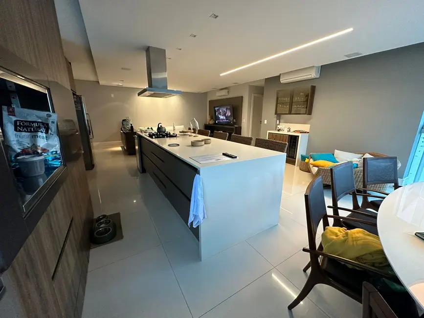 Apartamento com 3 quartos à venda, 285m2 em Itajai - SC - imagem 3 Foto 3 de Apartamento com 3 quartos à venda, 285m2 em Itajai - SC
