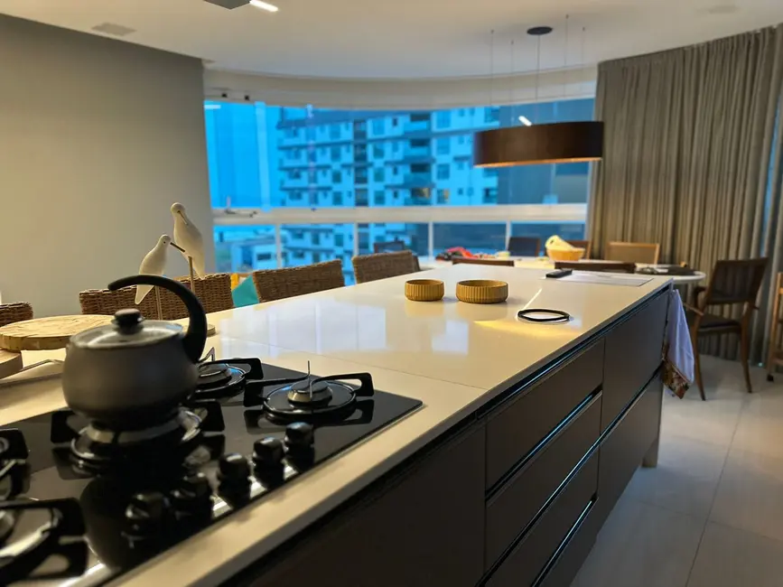 Apartamento com 3 quartos à venda, 285m2 em Itajai - SC - imagem 6 Foto 6 de Apartamento com 3 quartos à venda, 285m2 em Itajai - SC