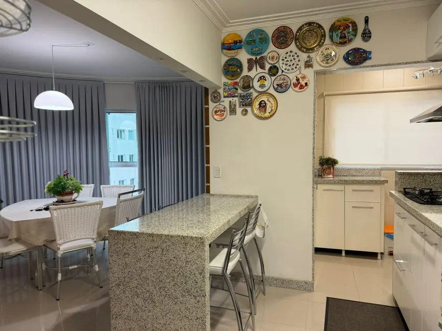 Apartamento com 3 quartos à venda, 136m2 em Centro, Balneario Camboriu - SC - imagem 5 Foto 5 de Apartamento com 3 quartos à venda, 136m2 em Centro, Balneario Camboriu - SC