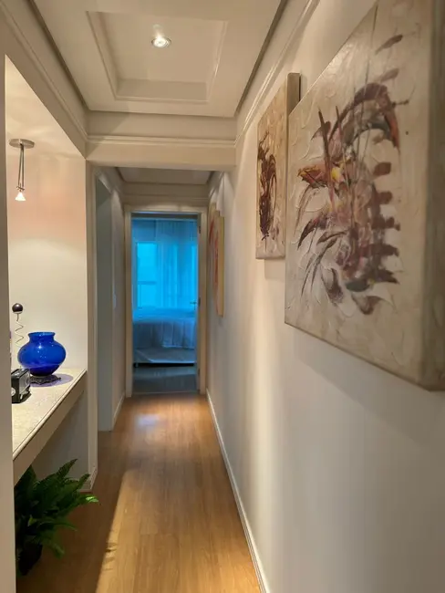 Apartamento com 3 quartos à venda, 136m2 em Centro, Balneario Camboriu - SC - imagem 8 Foto 8 de Apartamento com 3 quartos à venda, 136m2 em Centro, Balneario Camboriu - SC