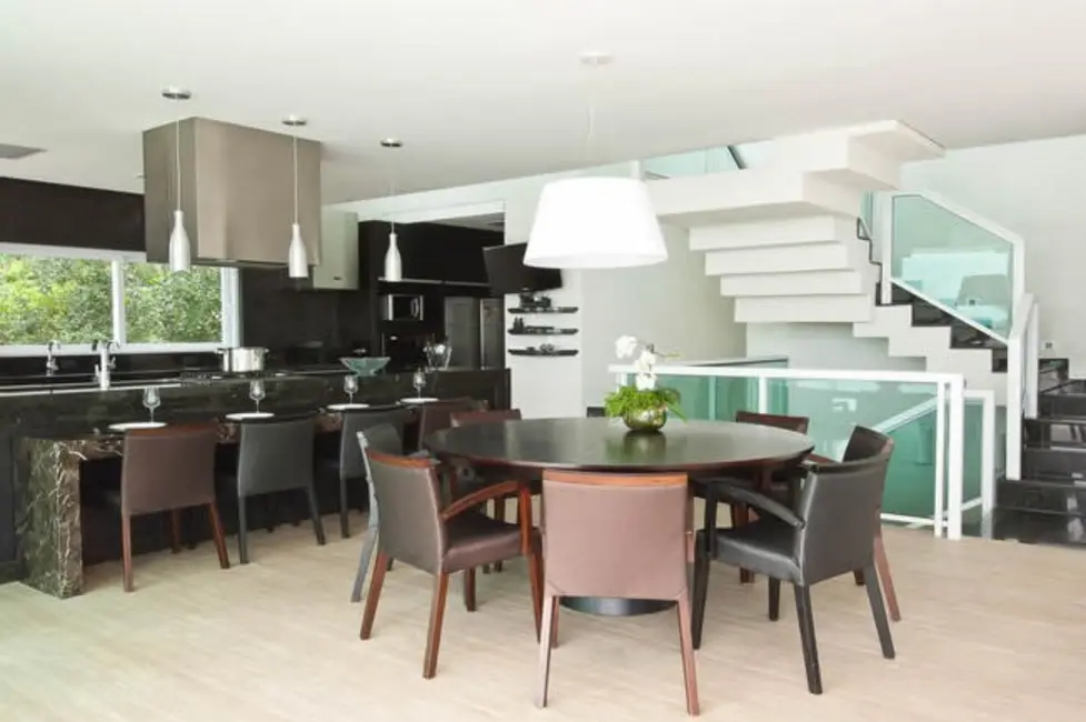 Casa de Condomínio com 6 quartos à venda, 907m2 em Praia do Estaleiro, Balneario Camboriu - SC - imagem 5 Foto 5 de Casa de Condomínio com 6 quartos à venda, 907m2 em Praia do Estaleiro, Balneario Camboriu - SC