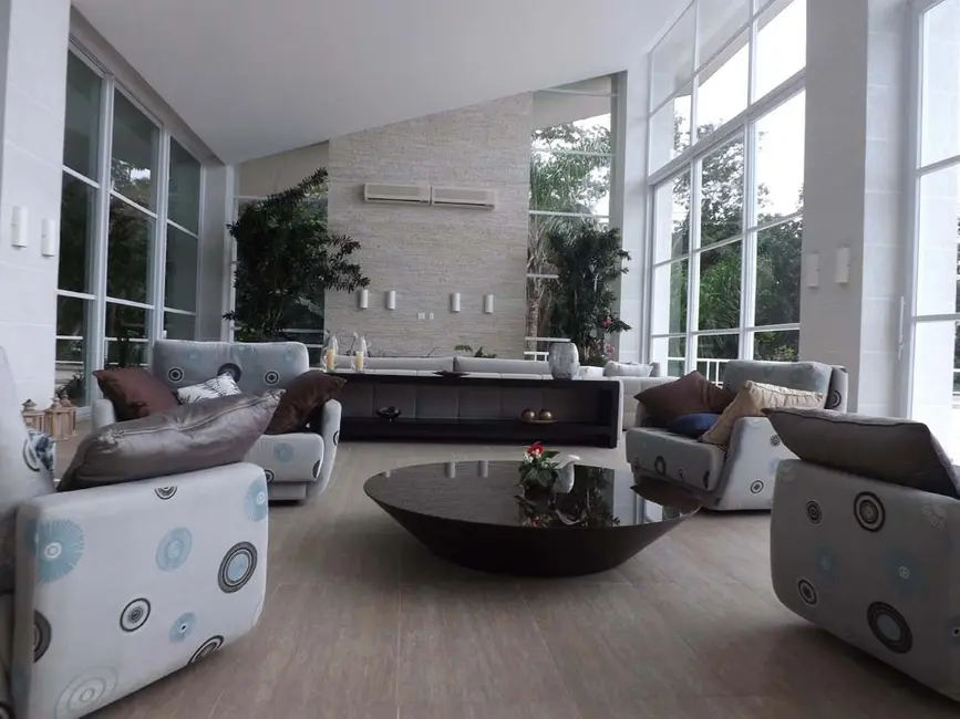 Casa de Condomínio com 6 quartos à venda, 907m2 em Praia do Estaleiro, Balneario Camboriu - SC - imagem 7 Foto 7 de Casa de Condomínio com 6 quartos à venda, 907m2 em Praia do Estaleiro, Balneario Camboriu - SC