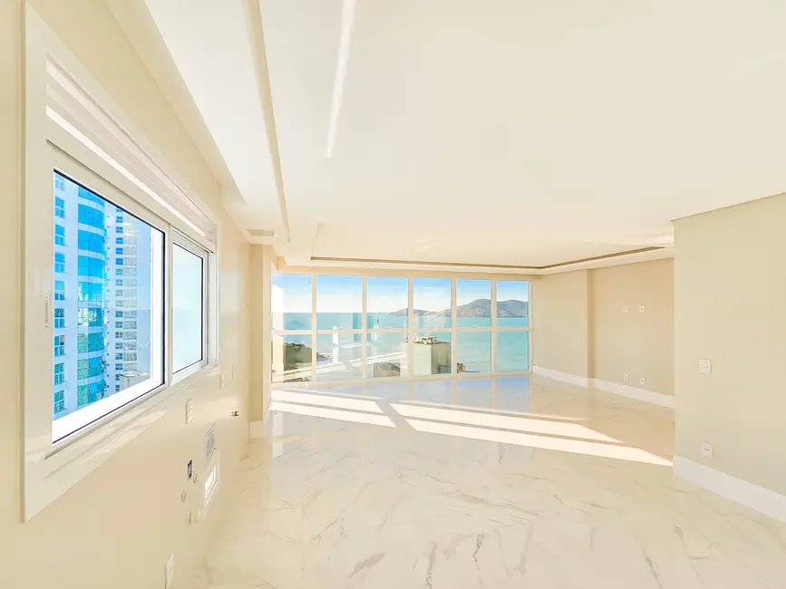 Apartamento com 4 quartos à venda, 151m2 em Pioneiros, Balneario Camboriu - SC - imagem 4 Foto 4 de Apartamento com 4 quartos à venda, 151m2 em Pioneiros, Balneario Camboriu - SC