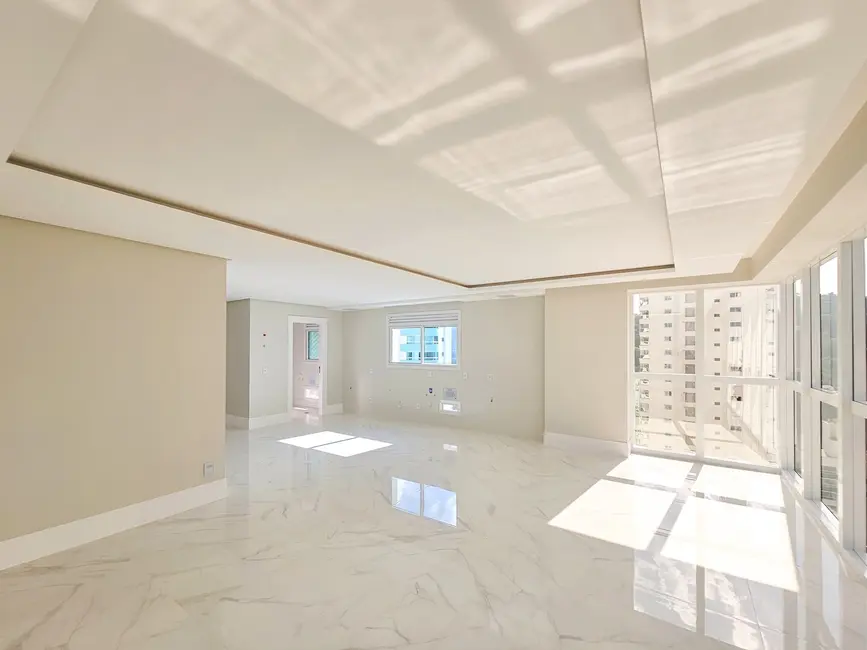 Apartamento com 4 quartos à venda, 151m2 em Pioneiros, Balneario Camboriu - SC - imagem 7 Foto 7 de Apartamento com 4 quartos à venda, 151m2 em Pioneiros, Balneario Camboriu - SC