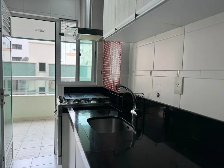 Apartamento com 3 quartos para alugar, 120m2 em Centro, Balneario Camboriu - SC - imagem 7 Foto 7 de Apartamento com 3 quartos para alugar, 120m2 em Centro, Balneario Camboriu - SC