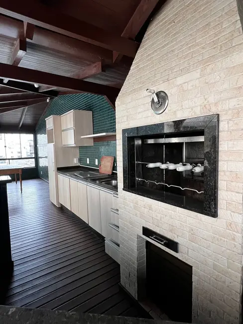 Foto 2 de Apartamento com 3 quartos para alugar, 500m2 em Centro, Balneario Camboriu - SC