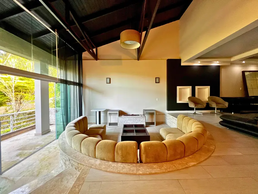 Casa com 3 quartos à venda, 500m2 em Cabeçudas, Itajai - SC - imagem 5 Foto 5 de Casa com 3 quartos à venda, 500m2 em Cabeçudas, Itajai - SC