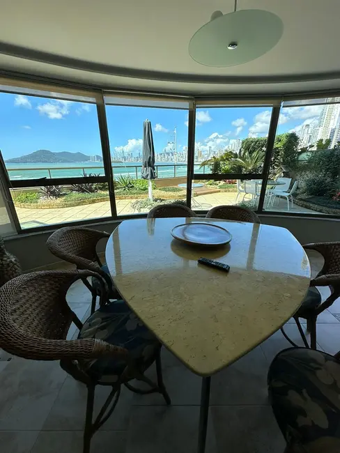 Apartamento com 3 quartos à venda, 366m2 em Centro, Balneario Camboriu - SC - imagem 7 Foto 7 de Apartamento com 3 quartos à venda, 366m2 em Centro, Balneario Camboriu - SC