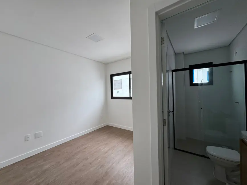 Apartamento com 2 quartos à venda, 67m2 em Nações, Balneario Camboriu - SC - imagem 4 Foto 4 de Apartamento com 2 quartos à venda, 67m2 em Nações, Balneario Camboriu - SC